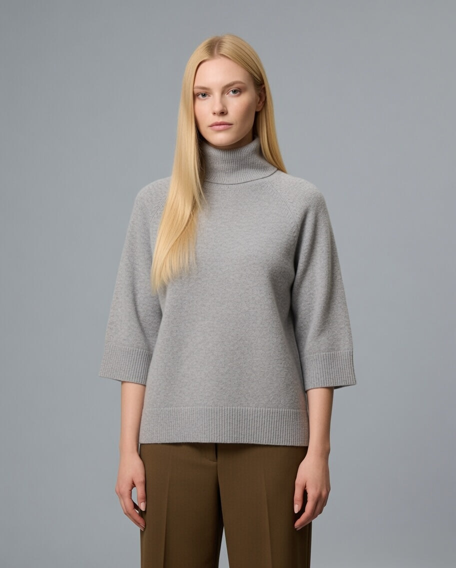 Dolcevita con bottoni sul retro – Grigio Perla