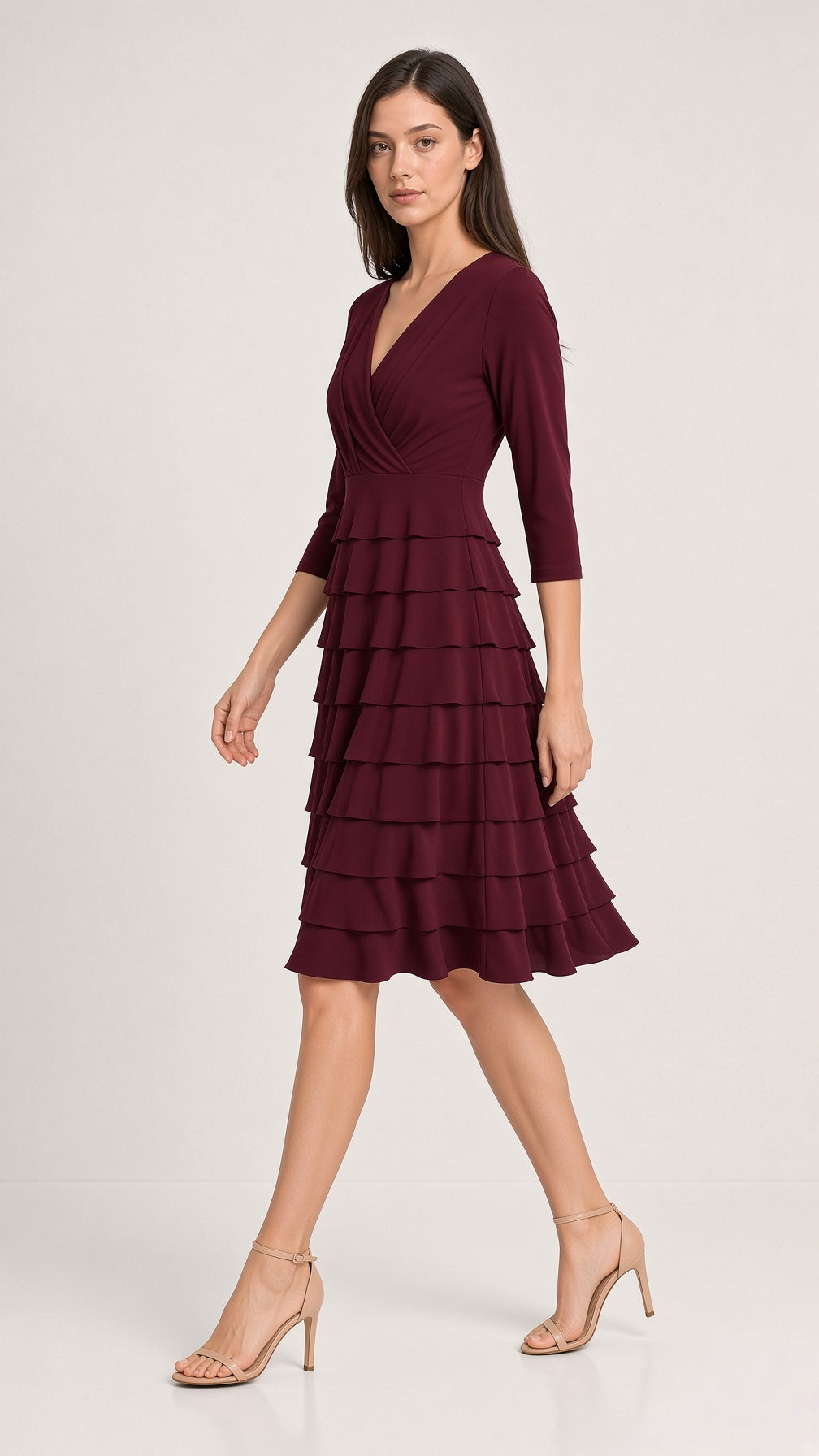 Amazzone knee-length dress with narrow ruffles – Wine red