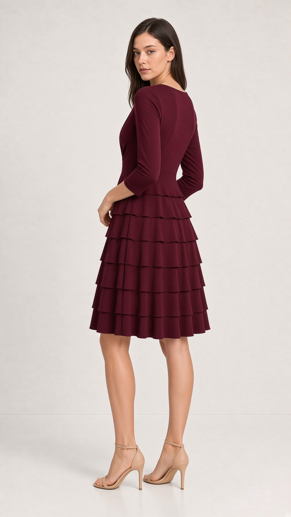 Amazzone knee-length dress with narrow ruffles – Wine red