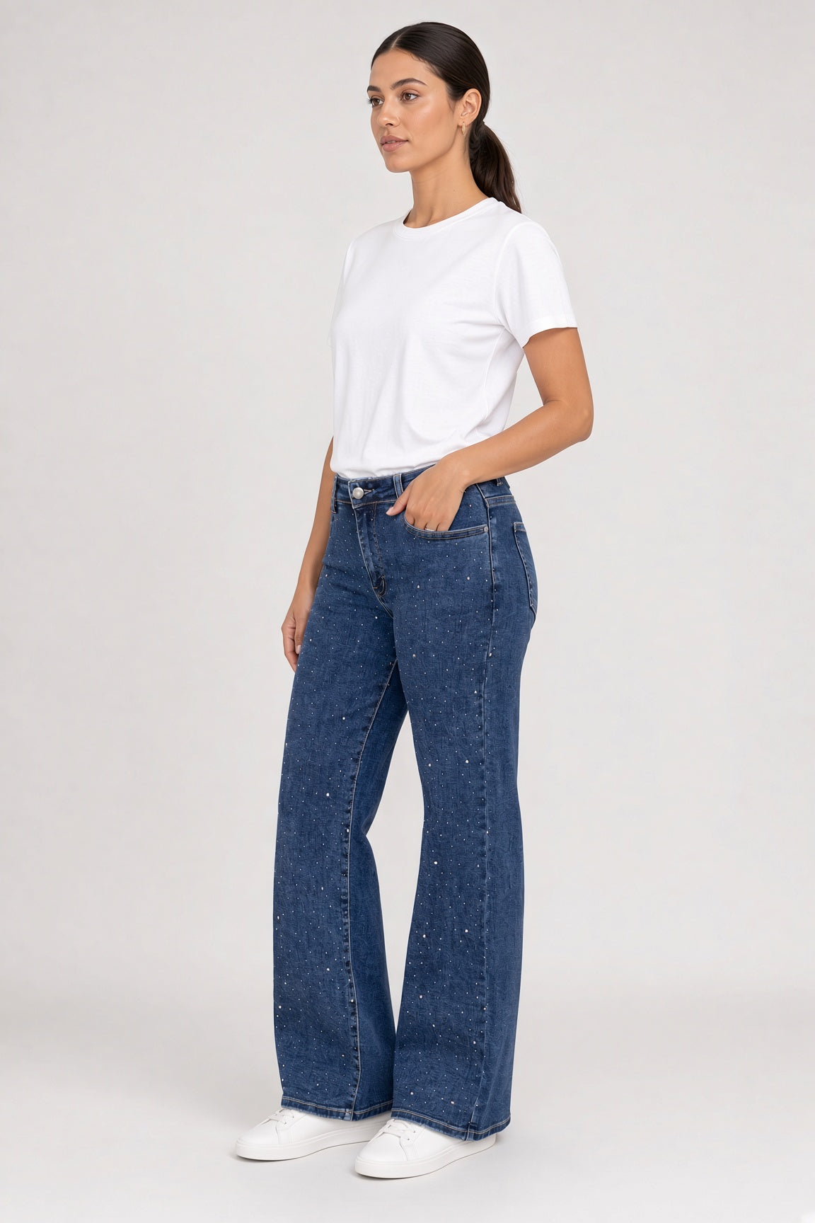 Jacopo straight-leg jeans with rhinestones – Denim blue