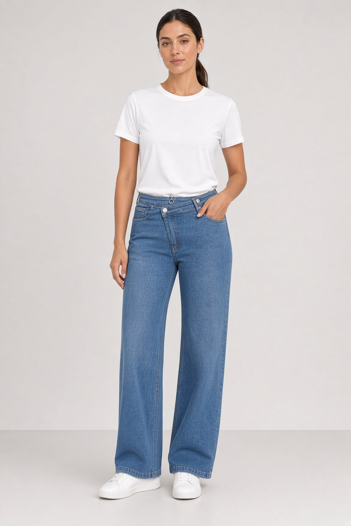 Jordan wide-leg jeans with asymmetric fastening – Denim blue