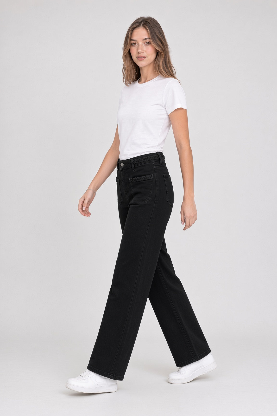Jose wide-leg jeans with patch pockets – Black